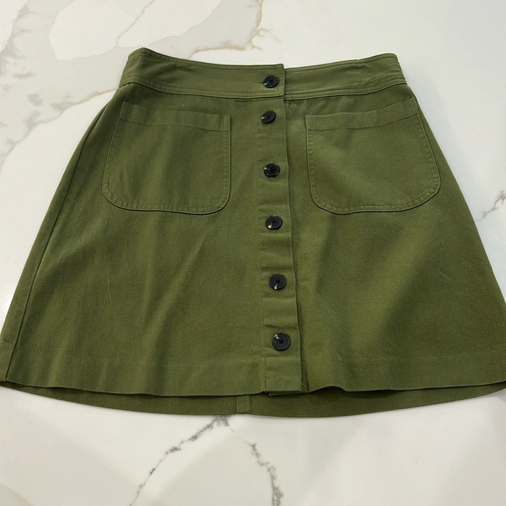 Madewell green skirt with buttons up